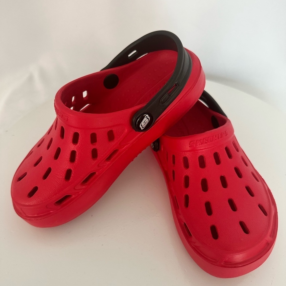 Skechers Kids Red Clog Sandals Size 13 Slip-On Comfort Shoes (SH104)